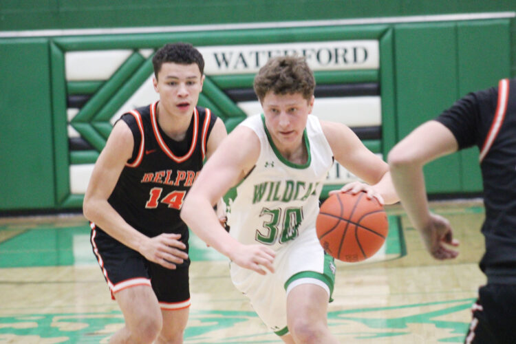 Avery Pottmeyer's late 3 lifts Waterford past Belpre  in tourney opener